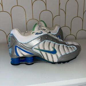 Retro Nike Shox Silver and Blue Sneakers size 8.5